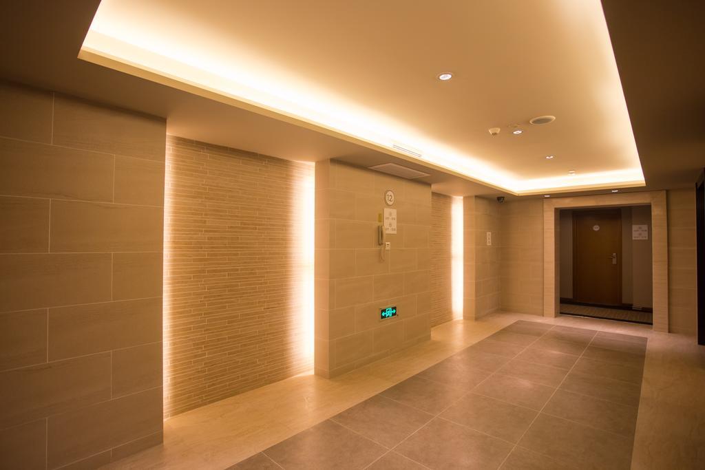 Ji Railway Station West Tianmu Road Hotel