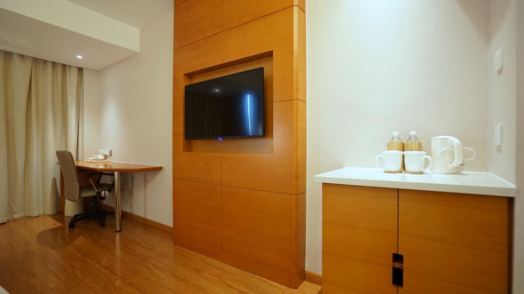 Ji Railway Station West Tianmu Road Hotel Xangai